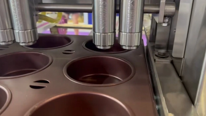 ماكينة رش زيت مانع التصاق المخبوزات